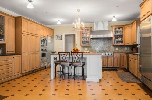 235 Warren St, Brookline MA 02445-5942 exterior