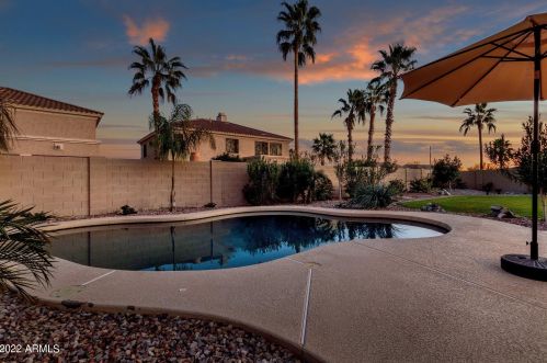 16647 15th Dr, Phoenix AZ  85045-0773 exterior