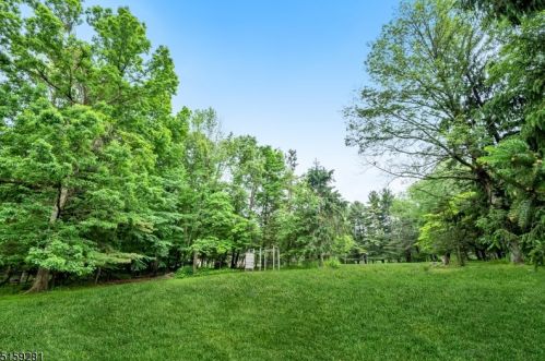 39 Jacobs Rd, Rockaway NJ 07866-4604 exterior