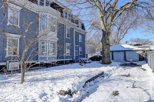 61 Chapin Ave, Providence, RI 02909-1721