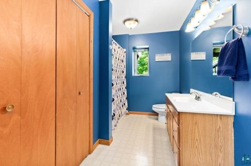 3258 Trudeau Rd, Duluth MN 55811-2843 exterior