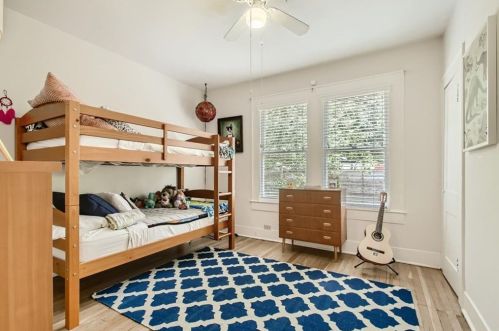 3901 Becker Ave, Austin TX 78751-5209 exterior