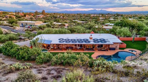 6101 Camino De Santa Valera, Tucson AZ  85718-3722 exterior