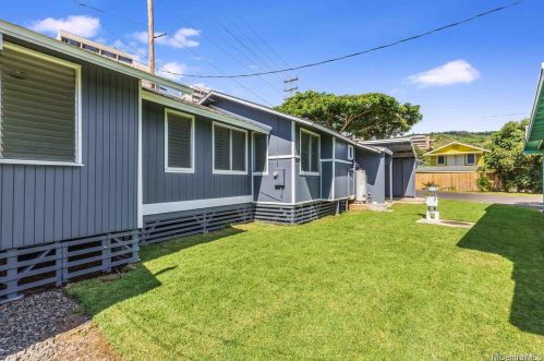 2971 Koali Rd, Honolulu HI 96826-1805 exterior