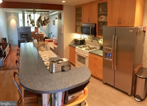 536 Glendale Ave, Alexandria VA  22301-1602 exterior