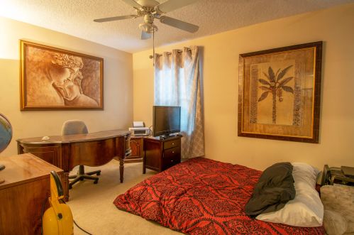 425 Fairway Lndg, Fort Pierce FL 34986-2166 exterior