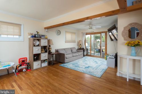 29 Forman Dr, Trenton NJ 08690-1606 exterior