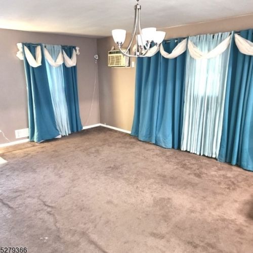 86 Midland Pl, Newark NJ  07106-2805 exterior