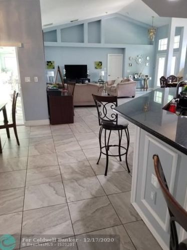 2516 Edgarce St, Fort Pierce FL exterior