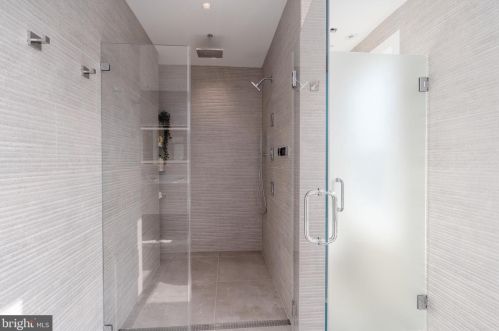 1604 13th St, Washington DC 20009-4303 exterior