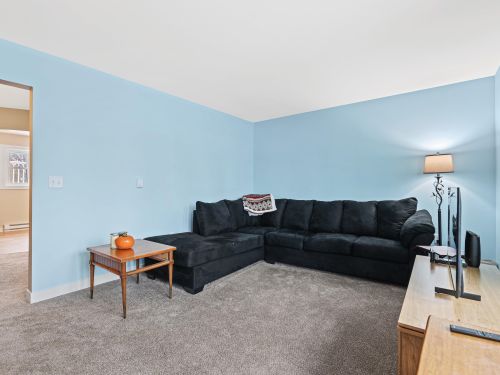 5160 King Arthurs Ct, Milwaukee WI 53221-3138 exterior