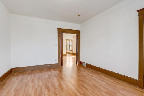 2438 7 St, Milwaukee WI 53215-3226 exterior