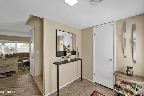 4031 Charter Oak Rd, Phoenix AZ 85032-7470 exterior