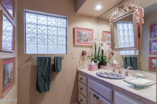 5326 26th St, Phoenix AZ 85050-1303 exterior