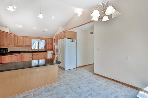 2889 377 Ave, Stanford MN 55080-8727 exterior