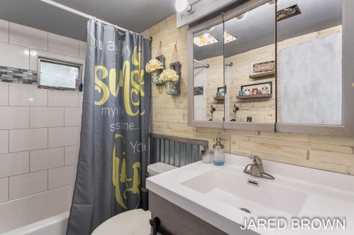 3650 Dangl Rd, Meskegon MI 49444-9715 exterior