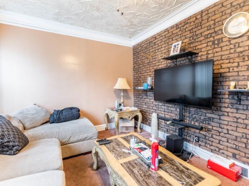 1627 Mcvicker Ave, Chicago IL 60630-1925 exterior