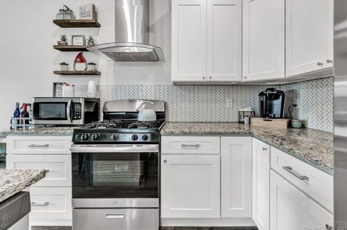 29 Gerard St, Milford CT 06460-7839 exterior