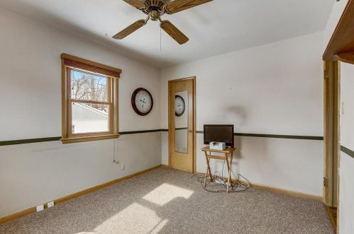 2529 70, Milwaukee WI 53223-2114 exterior