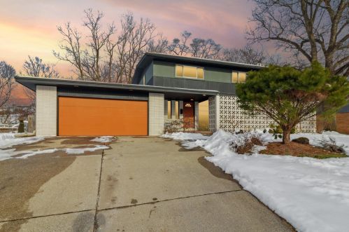 515 Sligh Blvd, Grand Rapids, MI 49505-3653