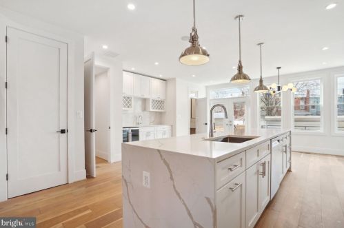 3912 New Hampshire Ave, Washington DC  20011-7917 exterior