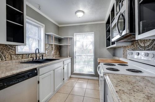 5021 Arbor Gln Rd, Frisco TX 75056-2557 exterior