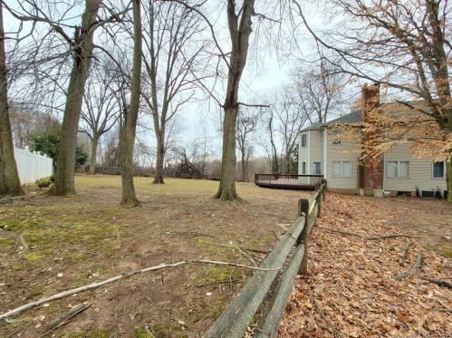 39 Nicole Rd, New Britain CT  06053-1475 exterior