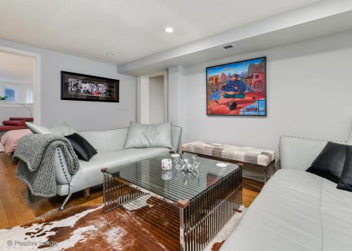 529 Wrightwood Ave, Chicago IL  60614-1794 exterior