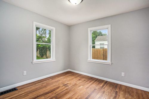 736 Cricklewood St, Wyoming MI exterior