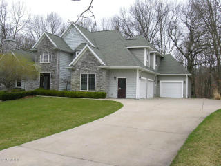 7156 Inverness Dr, Kalamazoo MI  49009-3934 exterior