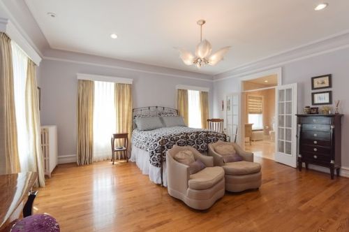 1000 48th St, Chicago IL 60615-1802 exterior