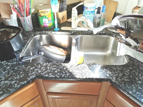 5848 Campbell Ave, Chicago IL 60659-5011 exterior