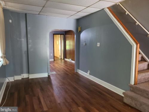 319 Engle St, Chester PA 19013-2509 exterior