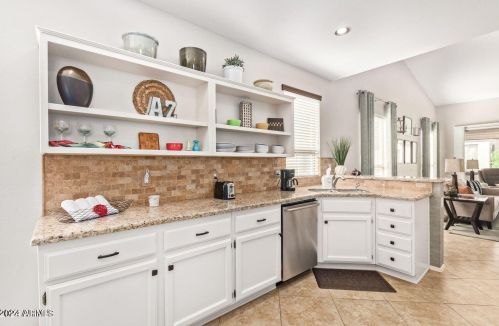 23828 Vacation Way, Chandler AZ 85248-6012 exterior