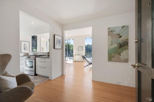 71 Tamalpais Ave, Mill Valley CA 94941-1078 exterior