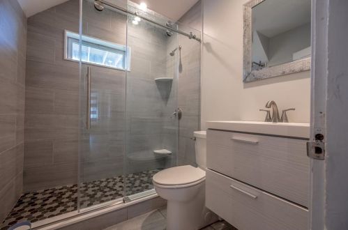 97 Seamans St, Providence RI 02908-1321 exterior