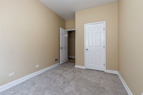 515 Western Ave, Chicago IL 60612-3857 exterior