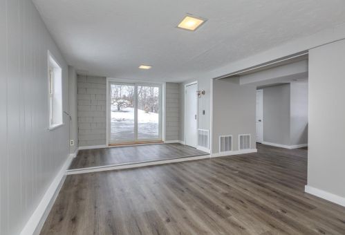 7481 School St, Concord NH  03307-0914 exterior