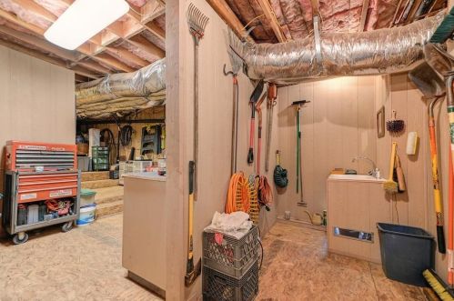 9811 Blue Lk Dr, Folsom CA 95630-1909 exterior