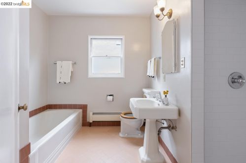 717 Adams, Berkeley CA 94706-1140 exterior