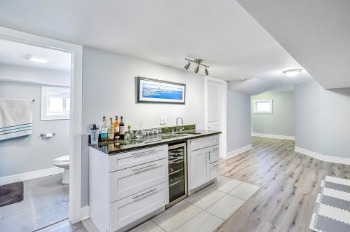 4310 Bernard St, Chicago IL 60618-1109 exterior