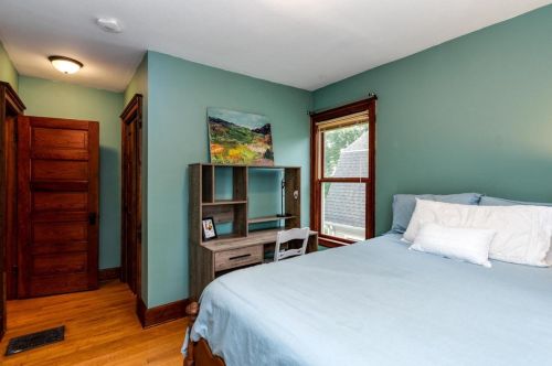 1610 Madison St, Madison WI  53711-2122 exterior