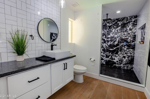 13845 41st Ave, Phoenix AZ  85053-5352 exterior