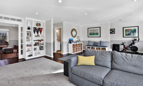 513 Clb Dr, Point Pleasant Beach NJ 08742-5017 exterior