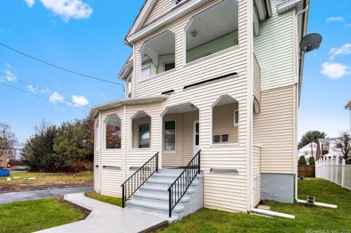 16 Overlook Ave, New Britain, CT 06053-2302