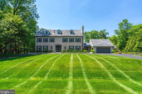 11804 Beekman Pl, Rockville, MD 20854-2177