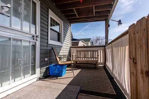 1652 Avers Ave, Chicago IL 60625-6014 exterior