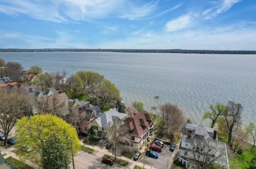 909 Spaight St, Madison WI 53703-4553 exterior