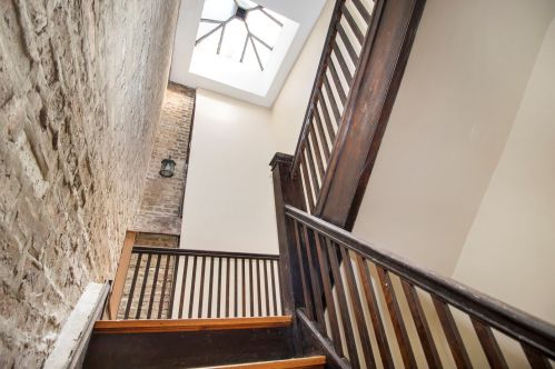 2629 Ridgeway Ave, Chicago, IL 60647-1170