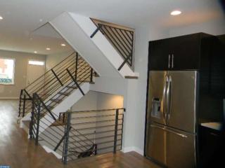 1002 Colorado St, Philadelphia, PA 19146-1910